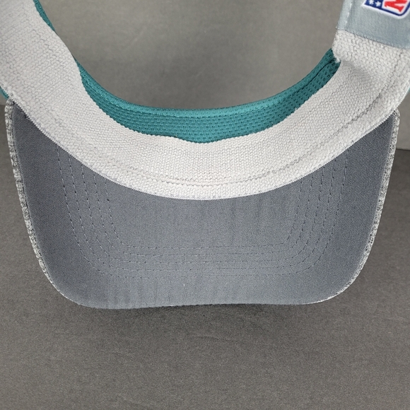 Philadelphia Eagles NFL New Era Visor Hat Reflective Adjustable - Picture 7 of 11